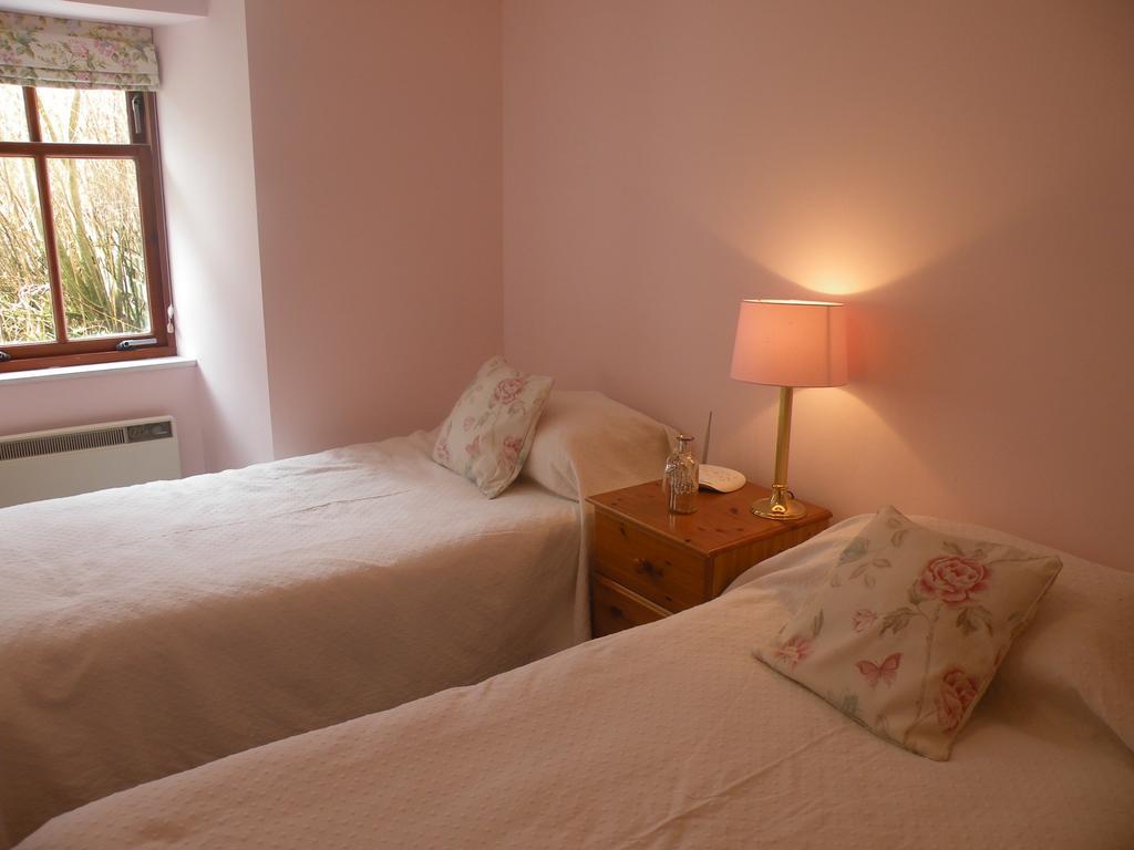Mchugh And Loudon Cottages Saint Catherines ภายนอก รูปภาพ